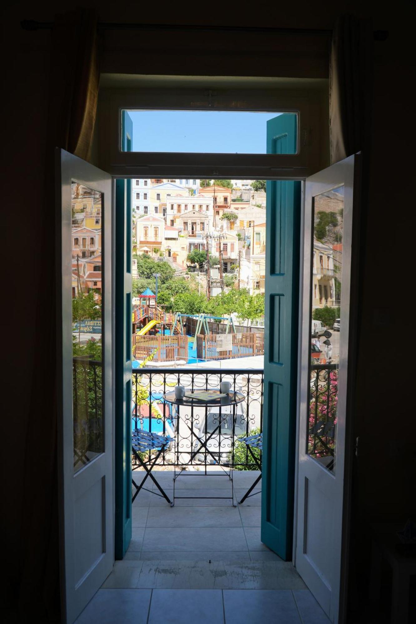 Symi Central Point Eksteriør bilde