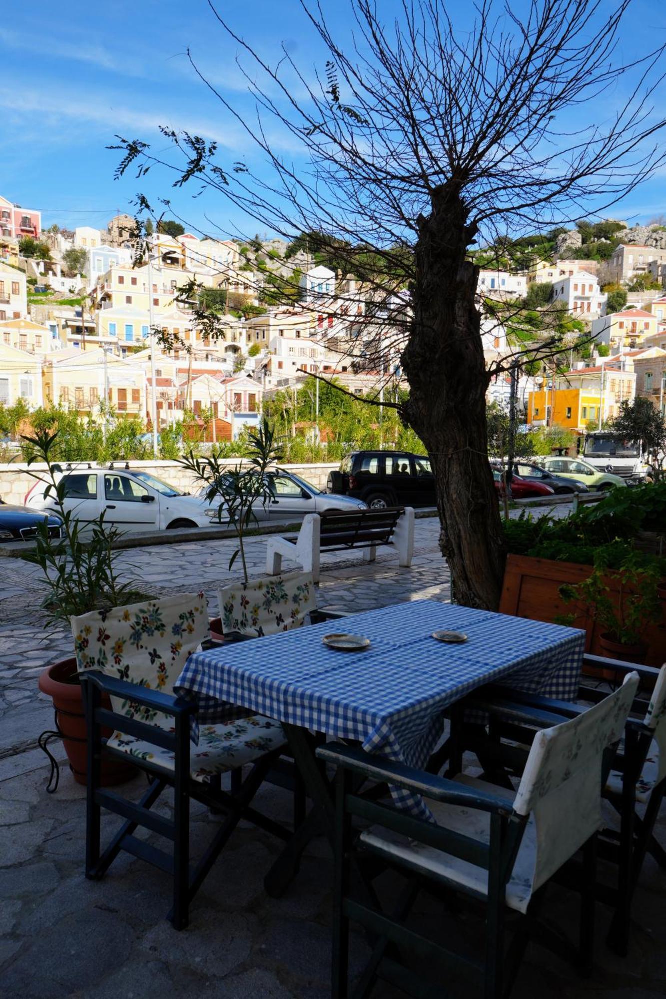 Symi Central Point Eksteriør bilde